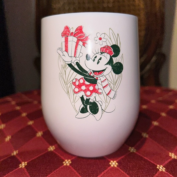#26- Minnie Mouse festive tumbler 🍷 - Picture 3 of 9